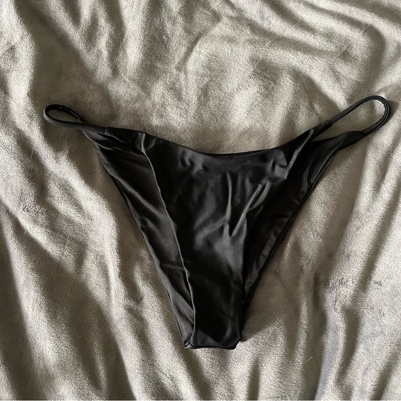 String Pant Bikini Bottom - Picture 3 of 8